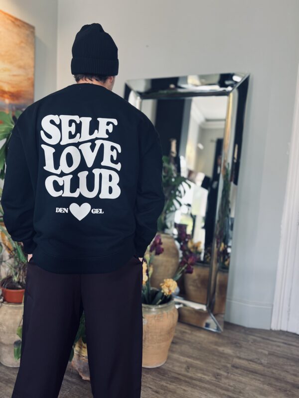 Pull SELF LOVE CLUB