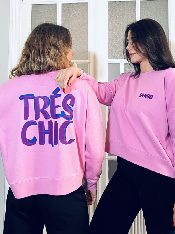 TRES CHIC